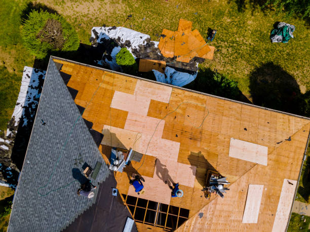 Best Flat Roof Repair Services  in Chewelah, WA